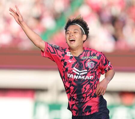 後半、チーム２点目となるゴールを決めたＣ大阪・本間至恩（撮影・中田匡峻）