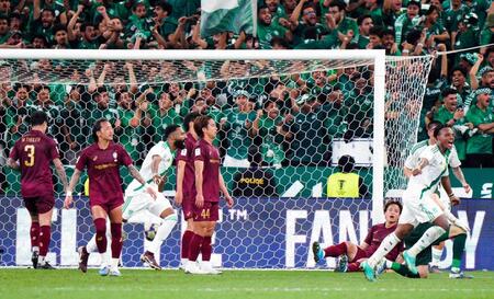 後半、アルアハリに２点目のゴールを決められた神戸（共同）　