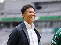 柏に競り勝ち笑顔を見せる東京Ｖ・城福監督