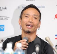 「日本代表を目指す」と語る長友佑都（撮影・吉澤敬太）