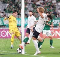 前半、先制ゴールを決める神戸・高橋壱晟（右）＝撮影・棚橋慶太