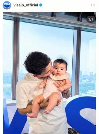 娘ちゃんにメロメロ！ＶＩＳＡ　ＪＡＰＡＮの公式インスタグラム＠ｖｉｓａｊｐ＿ｏｆｆｉｃｉａｌ（７月１３日付）より