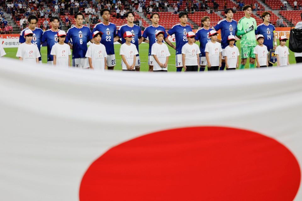 香港戦に臨む日本イレブン