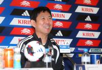 笑顔を見せる森保一監督（撮影・石井剣太郎）