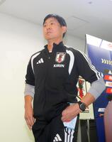 退席する森保一監督（撮影・石井剣太郎）
