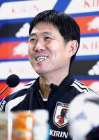 ウルグアイ戦を前に記者会見する森保監督