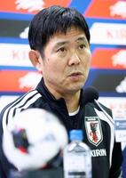 ウルグアイ戦を前に記者会見する森保監督