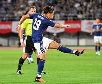 日本－ウルグアイ　前半、ゴールを決める松木