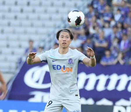 途中から出場した広島・浅野拓磨（撮影・千葉大輝）