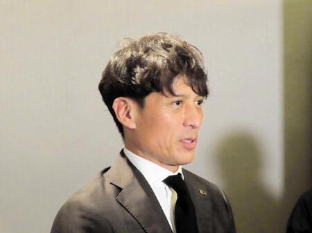 都内で取材に応じた日本サッカー協会の宮本恒靖会長