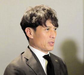 都内で取材に応じた日本サッカー協会の宮本恒靖会長