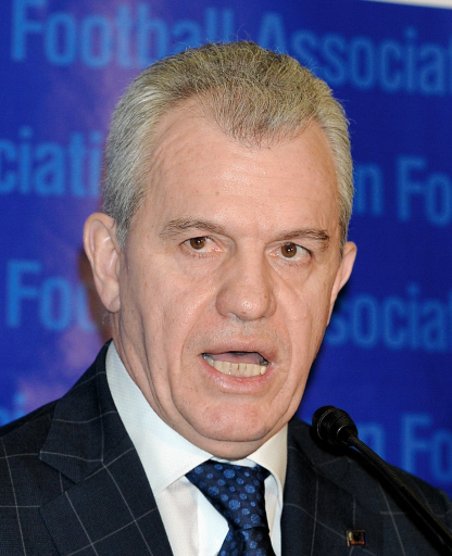 　サッカー協会を訪れた日本代表のアギーレ監督