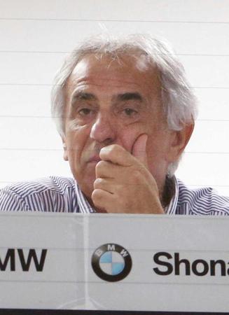 　湘南－川崎戦の視察に訪れたサッカー日本代表のハリルホジッチ監督