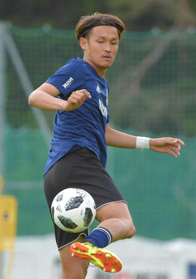 主力組の左MF宇佐美がMF大島と好連係「僚太とは同じサッカー観 ...