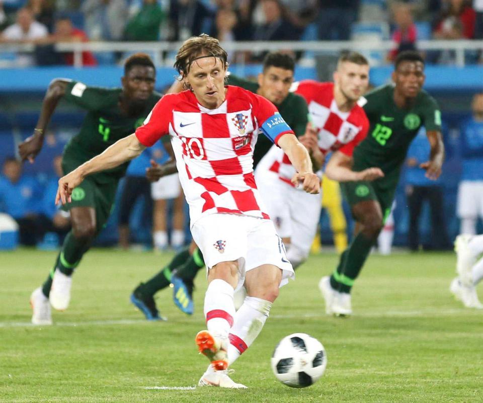 　後半、ＰＫを決めるクロアチアのモドリッチ（ゲッティ＝共同）