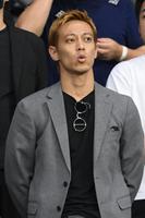 　来場した本田圭佑（撮影・金田祐二）