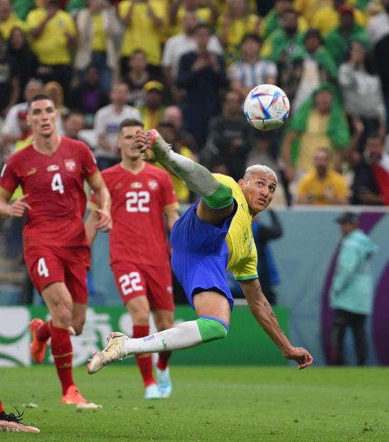 サッカー ブラジル代表 フィギュア（１３体） スポーツ | lockerdays.com