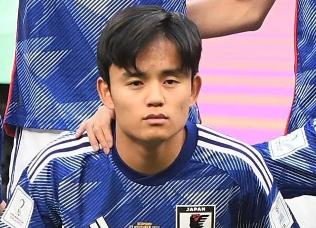 久保建英　苦手ネクタイを結んでくれる先輩明かす