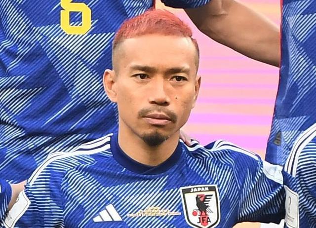 長友佑都の隠れた涙にファン 俺も泣いちゃう ｊｆａが動画公開 感謝とエールが殺到 サッカーｗ杯 デイリースポーツ Online