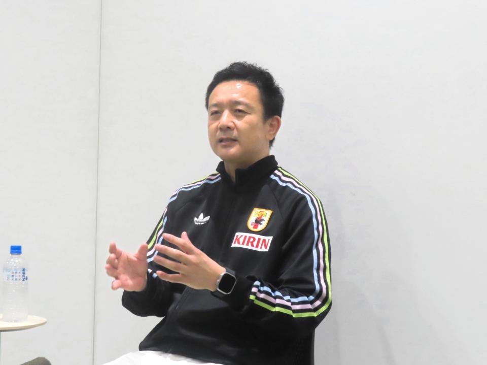 千葉市内で取材に応じたサッカー日本代表の下田崇ＧＫコーチ