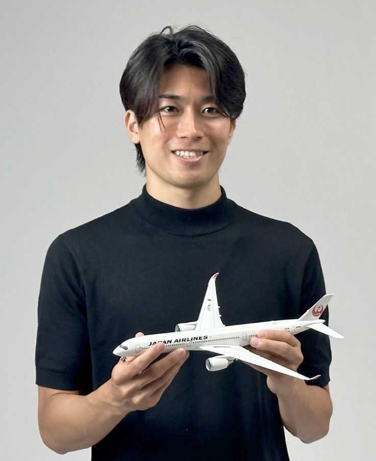 　日本航空がパートナーシップ契約を発表した中村敬斗（株式会社ＳＵＮＬＯＧＵＥ提供）