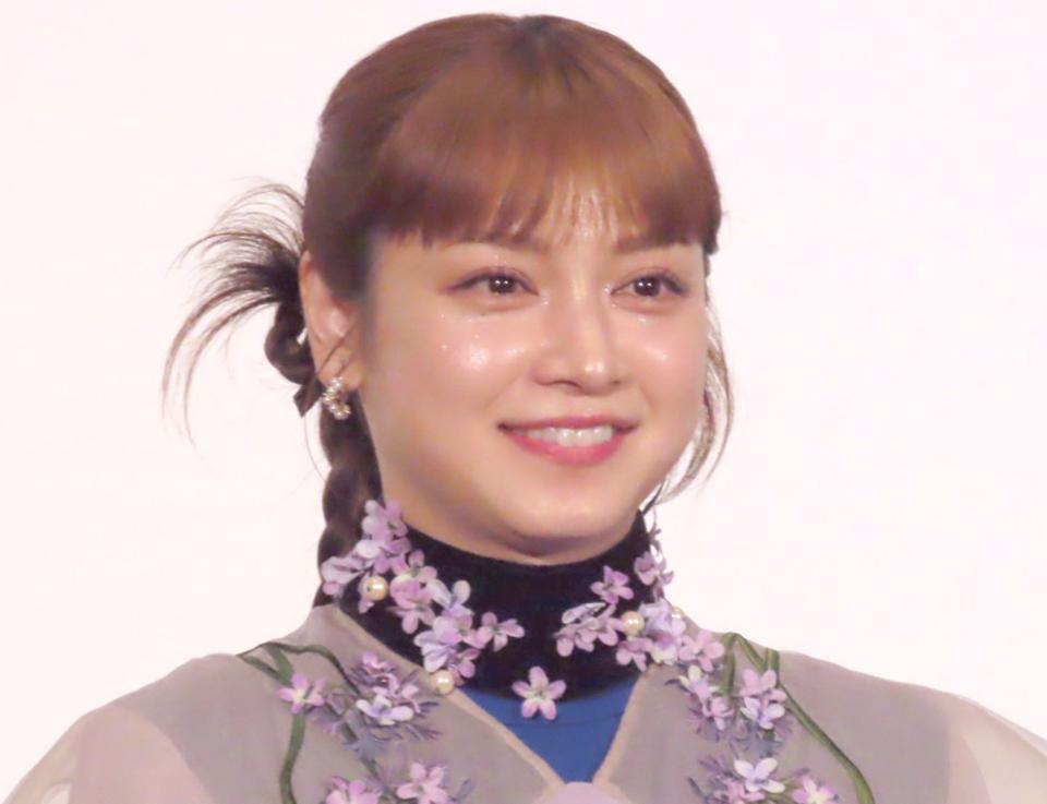 平愛梨