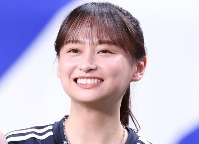 「ピチピチが」W杯現地取材の美人女優