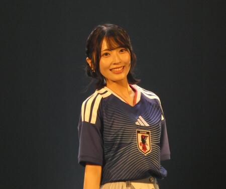 サッカーＷ杯パブリックビューイングでライブを行ったＡＫＢ４８の佐藤綺星＝神奈川・ＫＴ　Ｚｅｐｐ　Ｙｏｋｏｈａｍａ