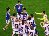 後半、同点に追い付き大喜びの日本代表＝ダラス（共同）