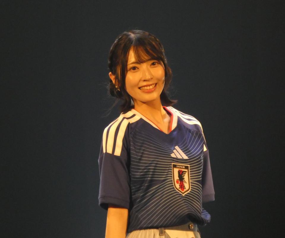 サッカーＷ杯パブリックビューイングでライブを行ったＡＫＢ４８の佐藤綺星＝神奈川・ＫＴ　Ｚｅｐｐ　Ｙｏｋｏｈａｍａ