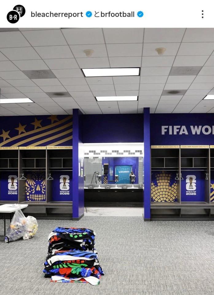 日本代表が使用したロッカー。ブリーチャーレポートのインスタグラム（ｂｌｅａｃｈｅｒｒｅｐｏｒｔ）より