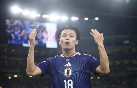 前半、チーム２点目のゴールを決め喜ぶ上田