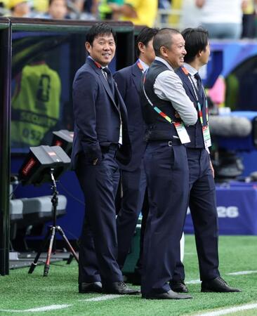 笑顔を見せる日本代表・森保一監督（撮影・中田匡峻）