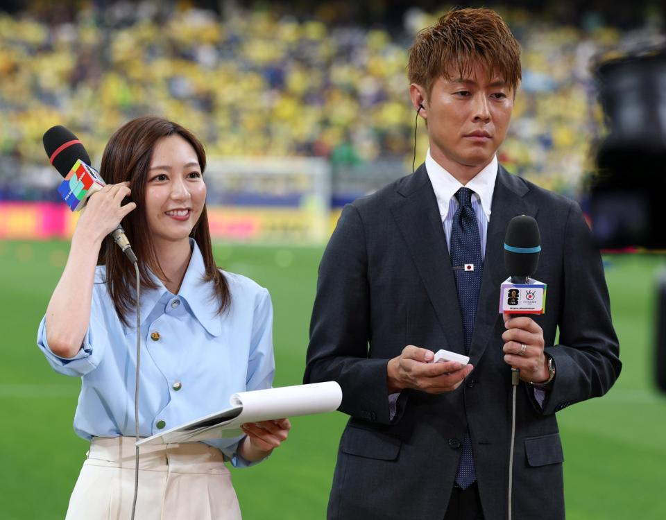 フジテレビ・佐久間みなみアナウンサー（左）と柿谷曜一朗氏（撮影・中田匡峻）