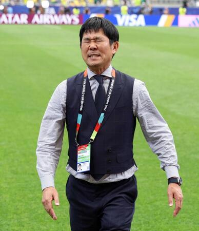 　ブラジルに敗れ、悔しさをにじませる森保監督（撮影・中田匡峻）