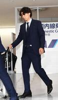 田中碧＝成田空港（撮影・園田高夫）