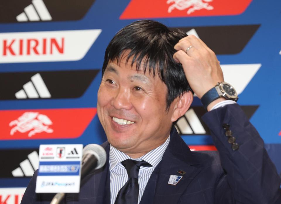 会見をする森保一監督（撮影・佐々木彰尚）