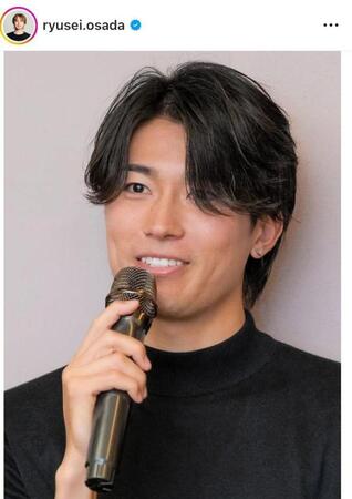 Ｗ杯前のイベントでも中村敬斗のヘアを担当。オサダリュウセイさんのインスタグラム＠ｒｙｕｓｅｉ．ｏｓａｄａ（６月１日付）より 