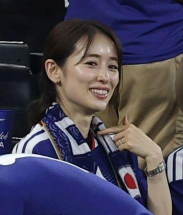 チュニジア戦を観戦した泉里香＝６月２０日、モンテレイスタジアム
