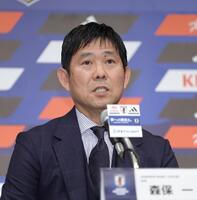 会見で話す日本代表・森保一監督