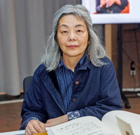 　ネリー・ザックス賞の授賞式に出席した多和田葉子さん＝１４日、ドイツ・ドルトムント（（Ｃ）Ｓｔａｄｔ　Ｄｏｒｔｍｕｎｄ／Ｂｅｎｉｔｏ　Ｂａｒａｊａｓ提供・共同）