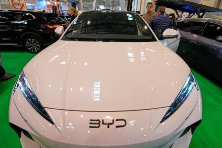 　ドイツ西部エッセンのモーターショーに展示された中国の比亜迪（ＢＹＤ）のＥＶ＝２０２５年１２月（ＡＰ＝共同）