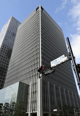 　経団連会館＝東京・大手町