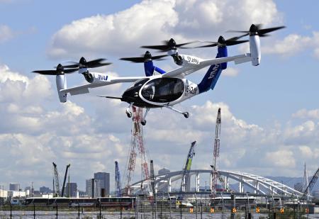 　デモ飛行が行われたジョビー・アビエーションの「Ｊｏｂｙ　Ｓ４」＝２０２５年９月、大阪市此花区の夢洲