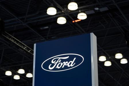 　米フォード・モーターのロゴ＝２日、ニューヨーク（ＡＰ＝共同）
