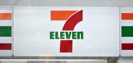 　セブン-イレブンの看板