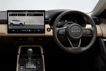 　パナソニックオートモーティブシステムズの車載システムを搭載したマツダ「ＣＸ-５」の車内イメージ（マツダ提供）