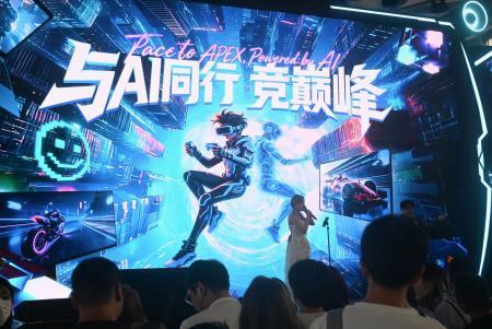 　ゲーム展示会「チャイナジョイ」へ出展した企業のステージ＝７月、中国・上海（共同）