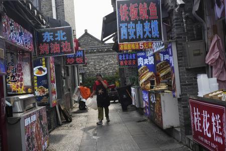 　中国江蘇省揚州市の観光地＝８月（共同）
