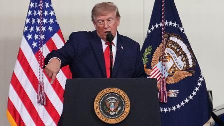 　１日、米南部テキサス州で演説するトランプ大統領（ＡＰ＝共同）